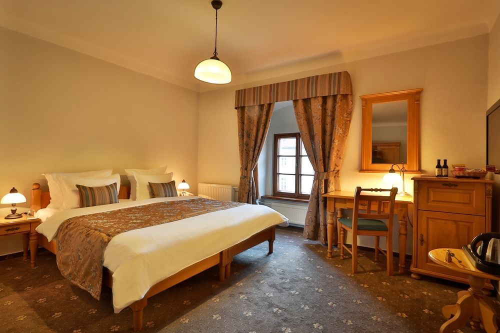 Questenberg 4* Praga